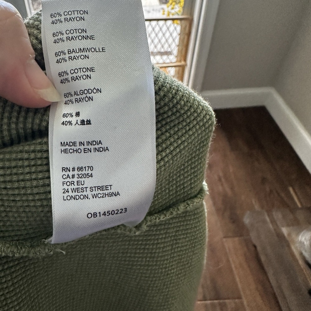 Pilcro Anthropologie Sage Green Waffle Knit Thermal Top XL Split Neck Raw Hem - Picture 7 of 8